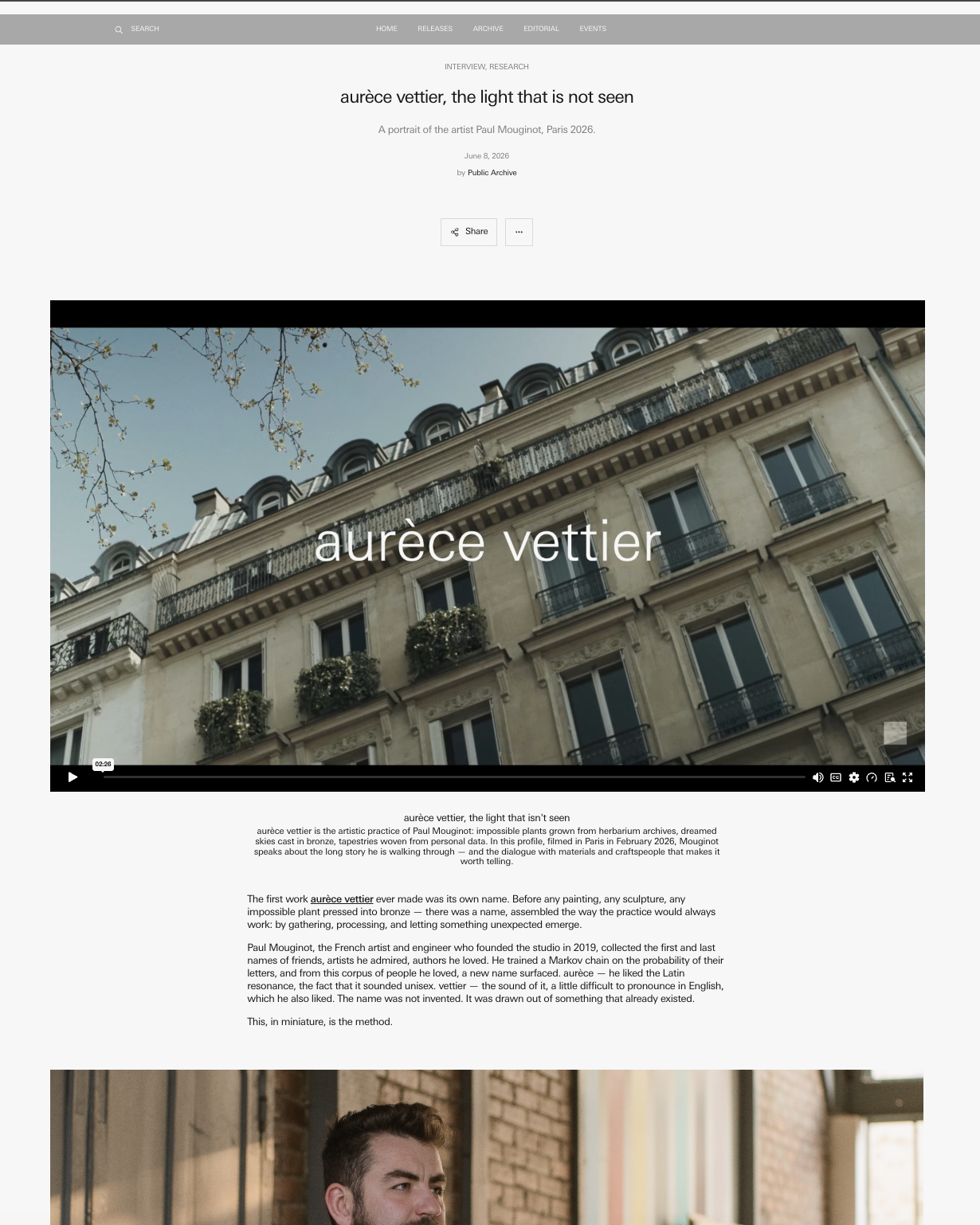 aurèce vettier، الضوء الذي لا يُرى — غلاف مجلة، نُشر بواسطة Public Archive، 2026، بقلم Luca Fontana