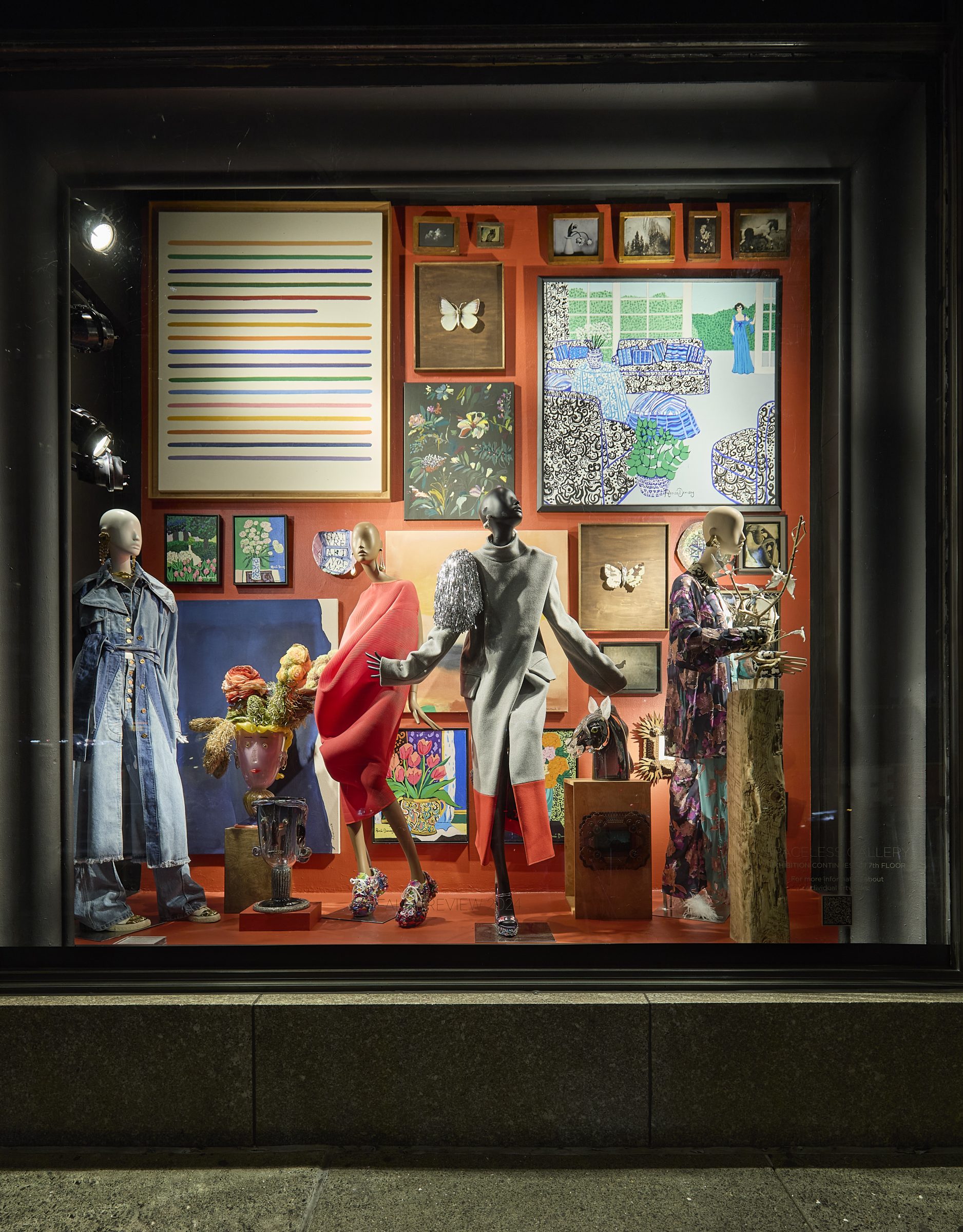 منظر المعرض في Bergdorf Goodman من تنظيم The Spaceless Gallery، نيويورك، الولايات المتحدة الأمريكية، 2024