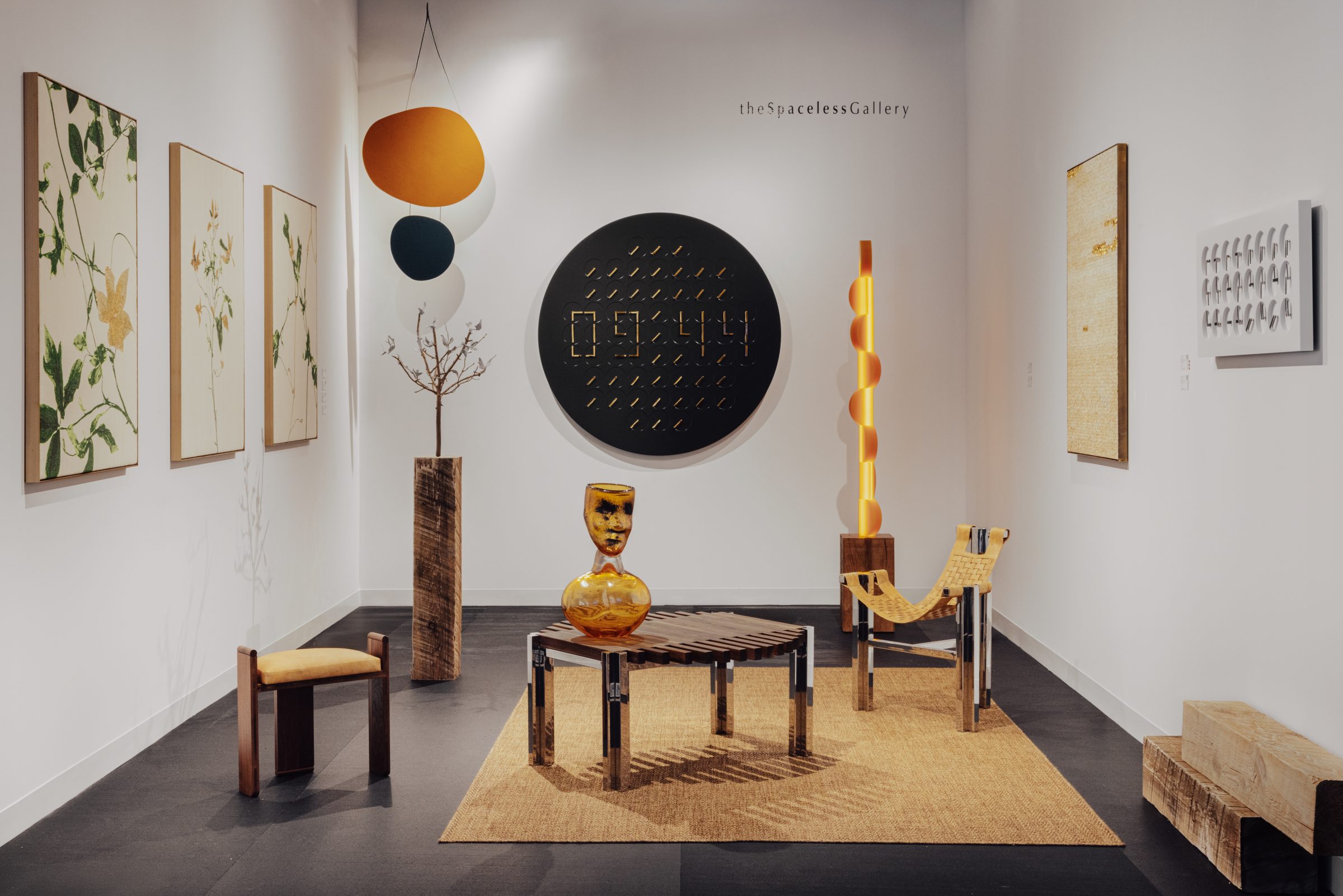 2025년 미국의 the Spaceless Gallery과 함께한 Design Miami의 전시 전경
