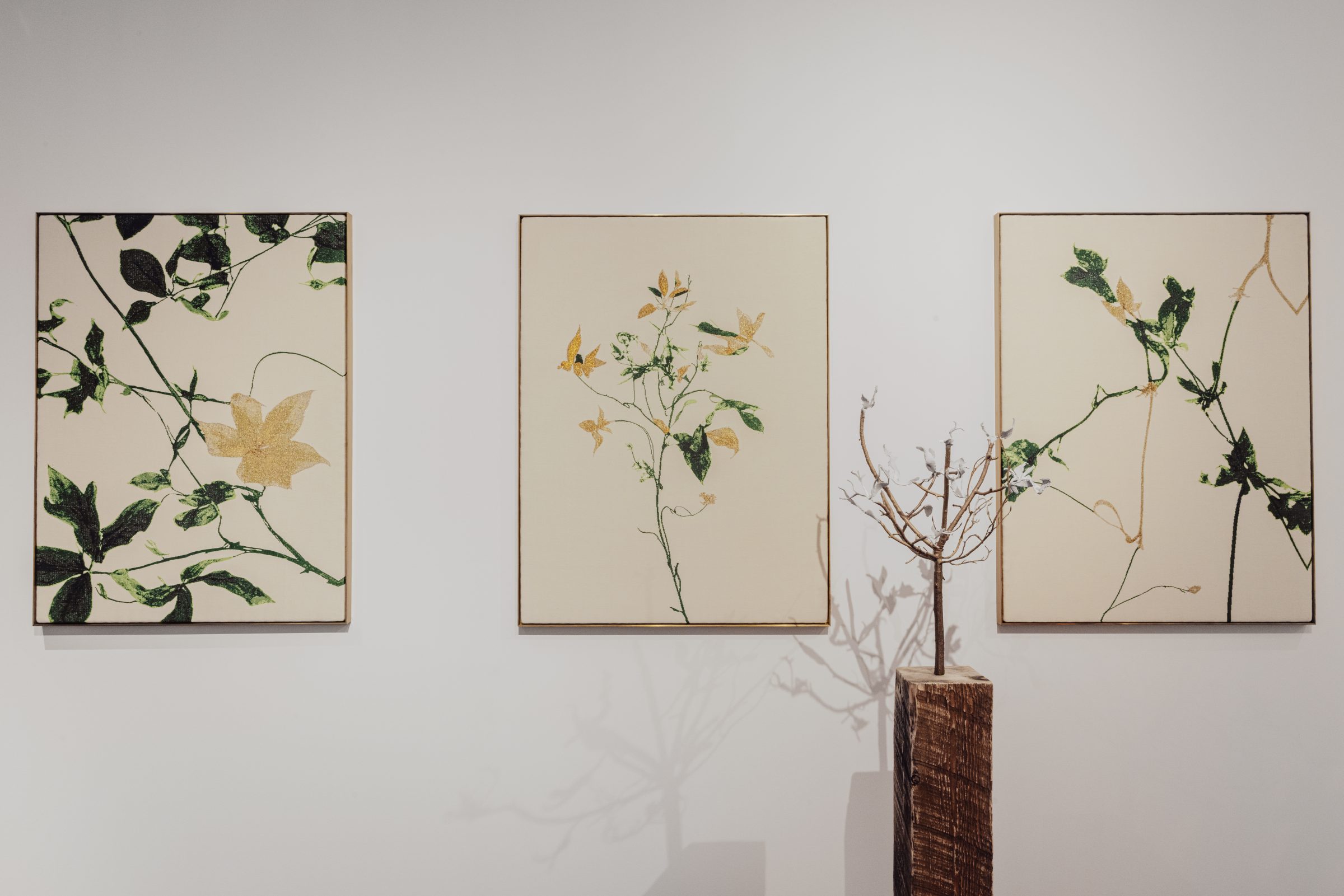 Design Miami과 the Spaceless Gallery의 2025년 미국 전시 뷰