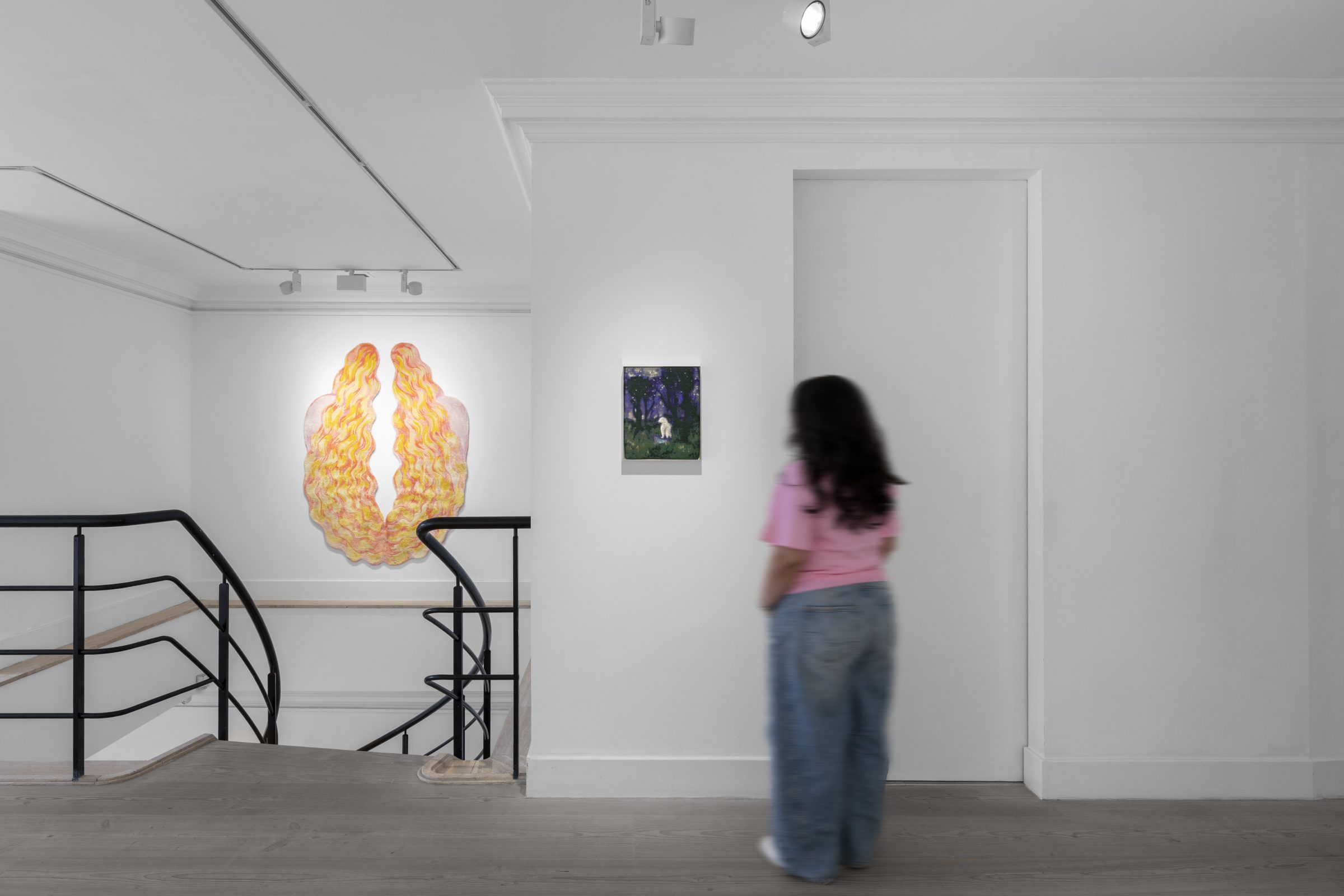منظر لمعرض "تشابك" (Interweave)، وهو معرض جماعي أُقيم في Gazelli Art House، لندن، 2026