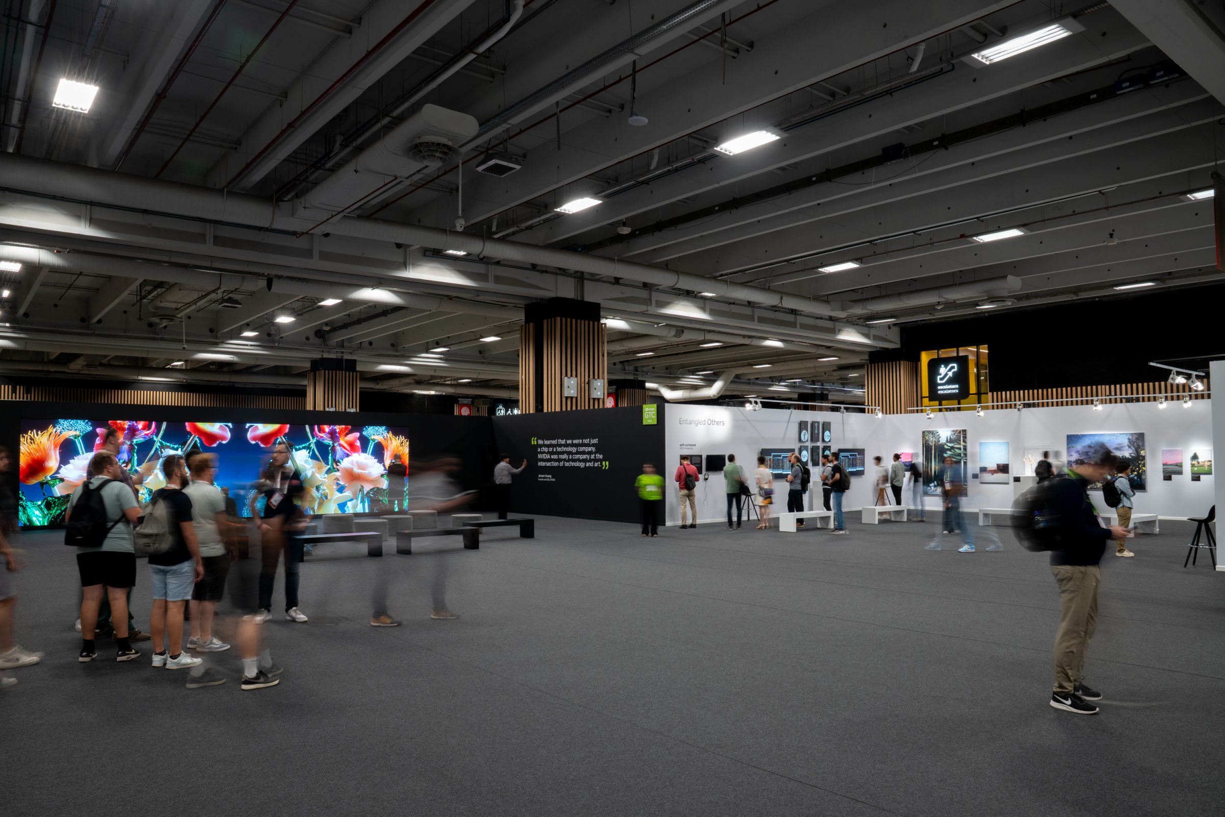 NVIDIA GTC Paris 2025のAI Art Galleryの展示ビュー