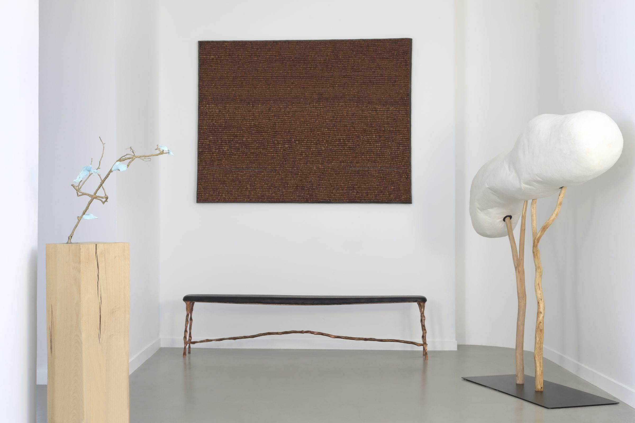 「シンフォニー・パストラーレ」展の展示風景、Galerie Gosserez、パリ、2023年