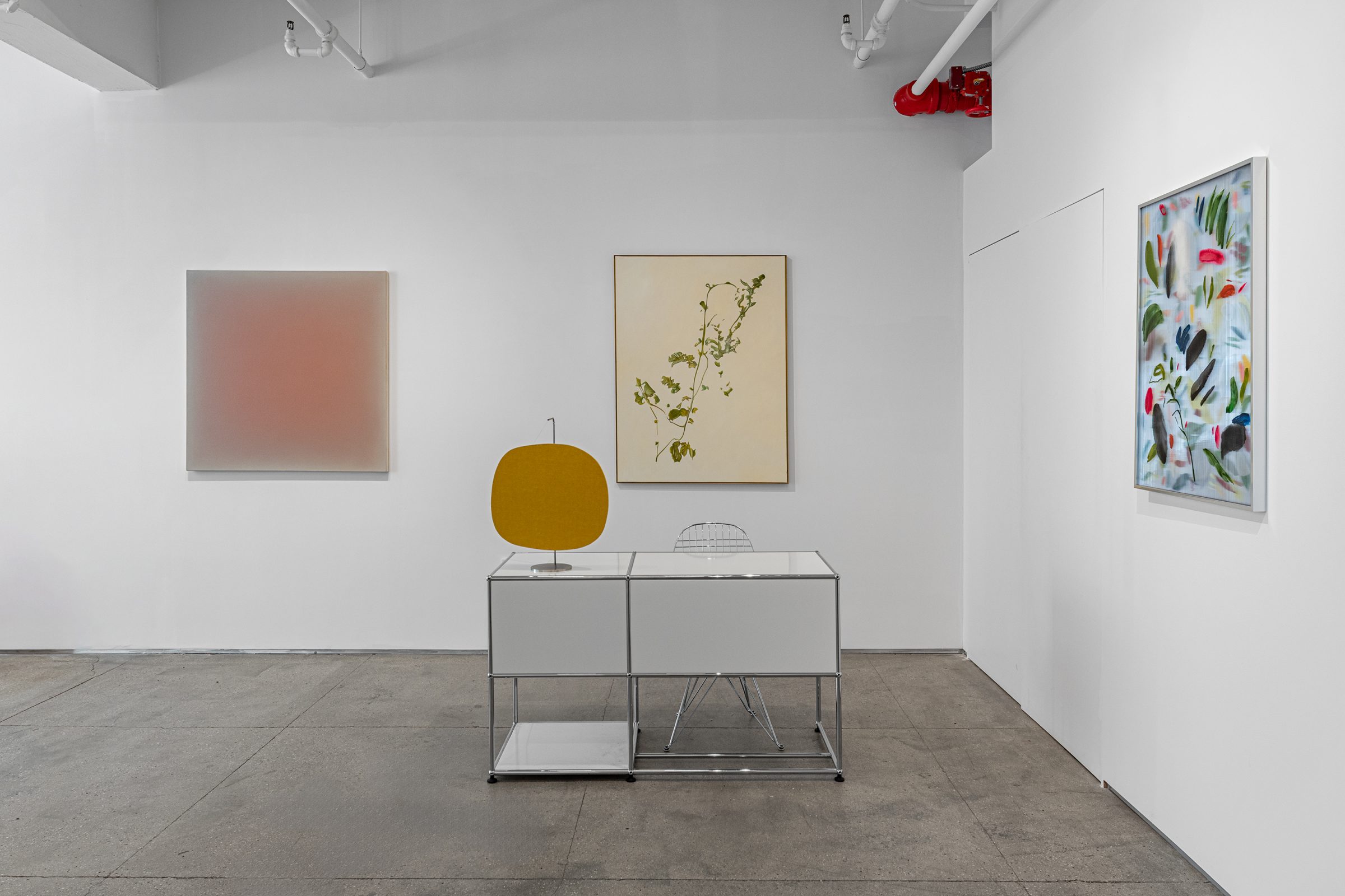 عرض المعرض لتثبيت The Spaceless Gallery في The Curator Lab، نيويورك، الولايات المتحدة، 2025