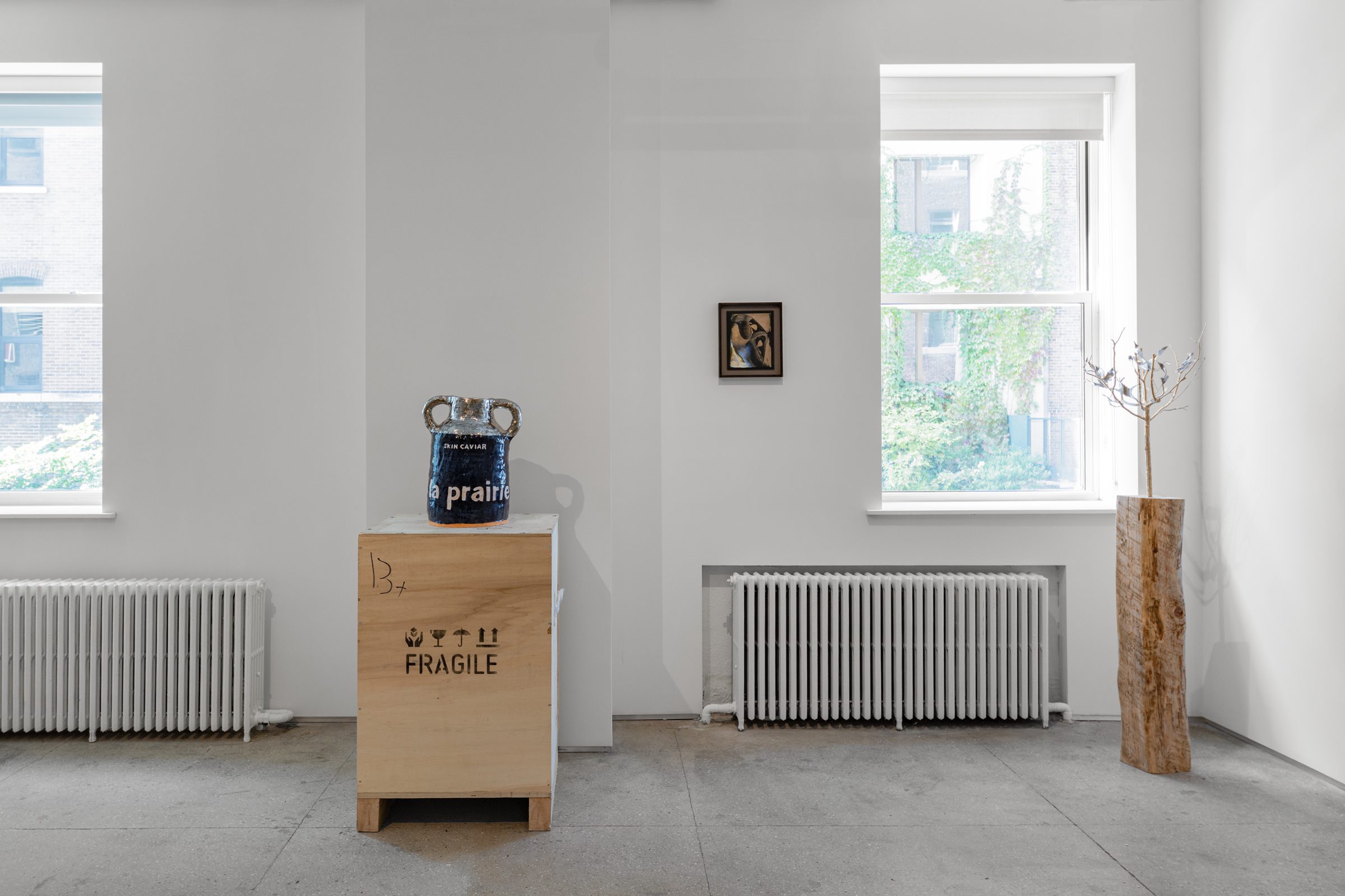 عرض معرض لتثبيت The Spaceless Gallery في The Curator Lab، نيويورك، الولايات المتحدة الأمريكية، 2025
