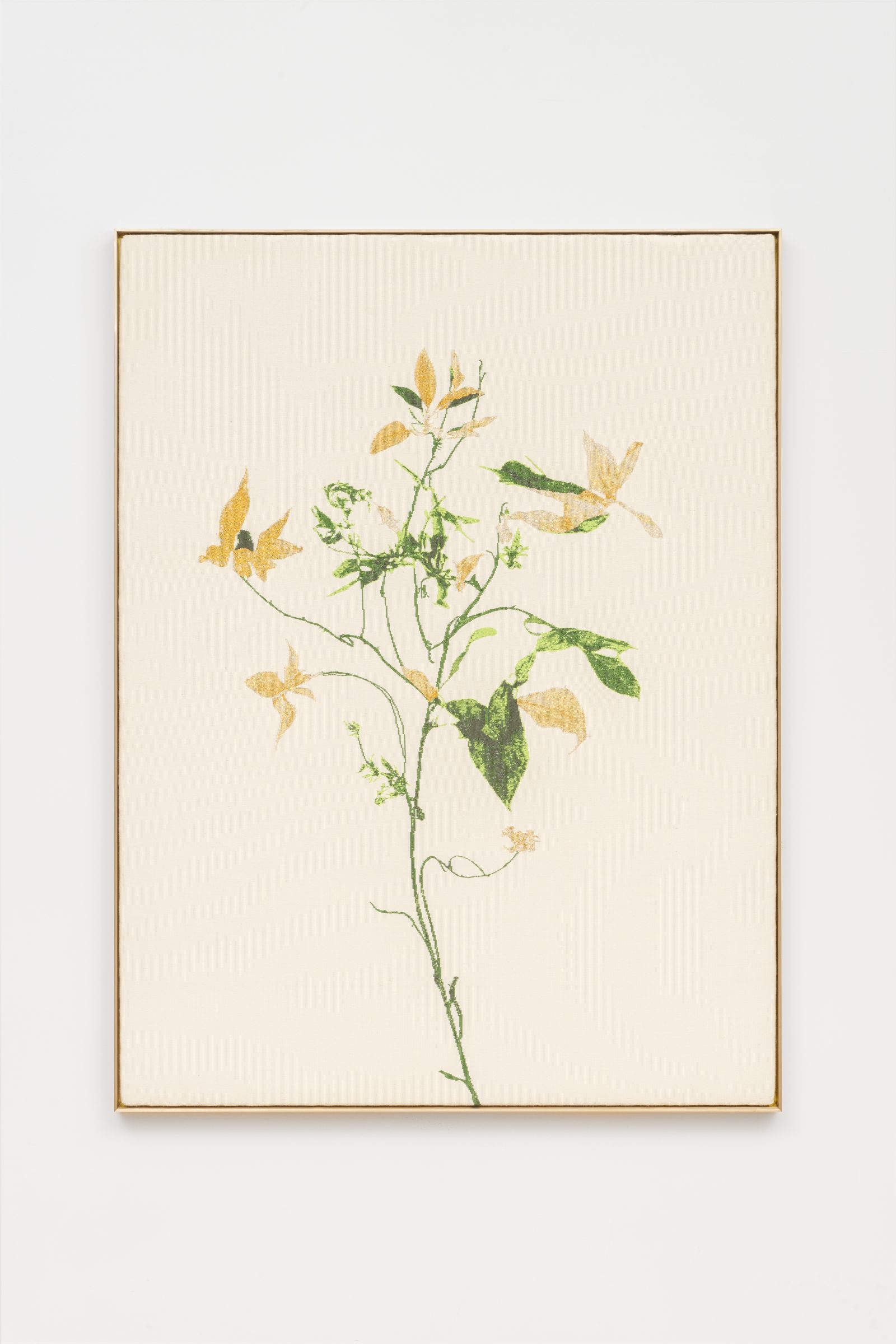 arbor incongruens (بدء التحول إلى peradam)، نسيج من صورة تم إنشاؤها بواسطة الذكاء الاصطناعي، قطن وصوف وفسكوز وألياف معدنية، مثبت على إطار مخصص مغطى بالنحاس الأصفر، 120 × 90 سم، 2025، من سلسلة النسيج